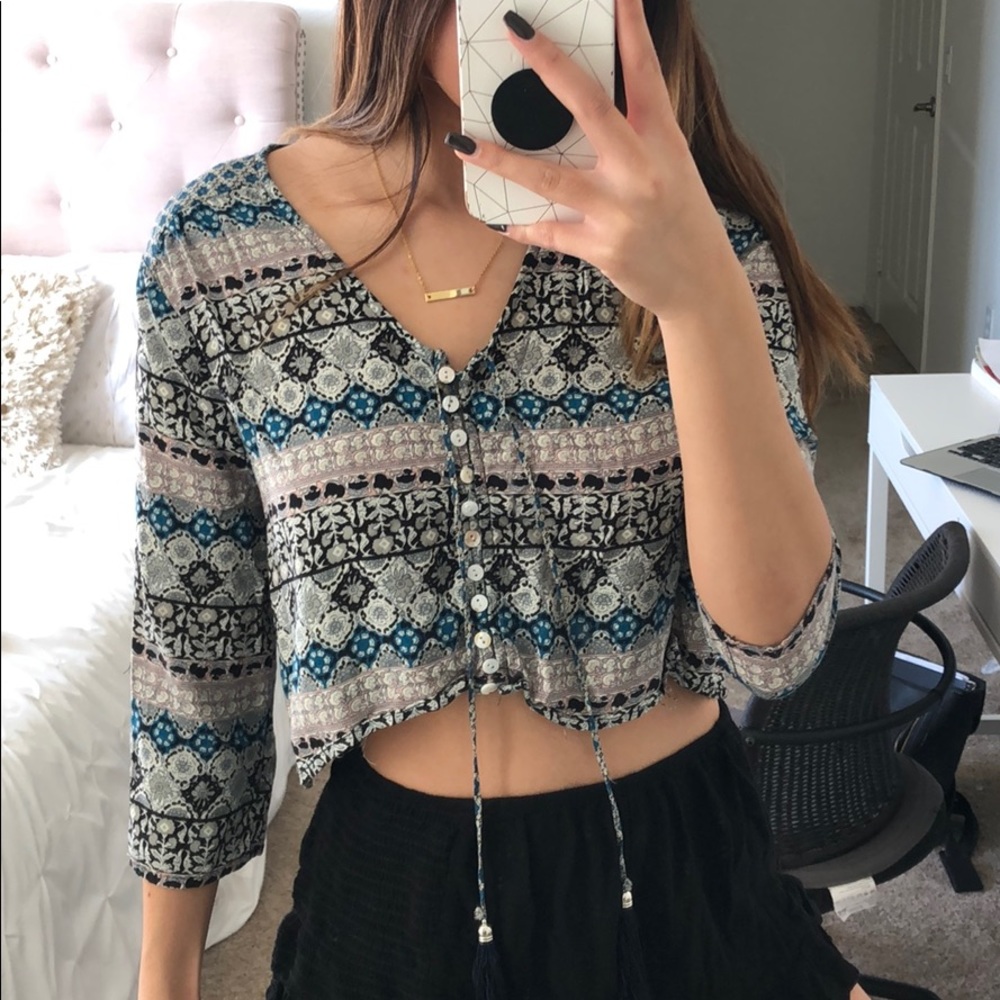 LF multi colored tribal 3/4 sleeve crop